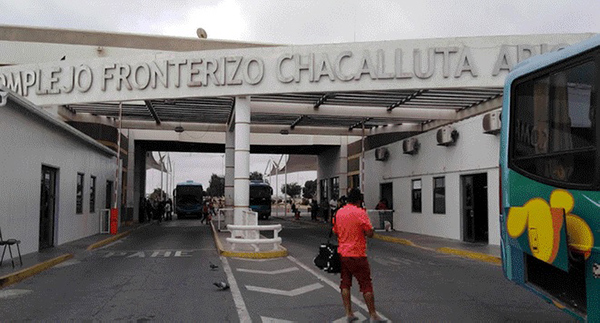 Tacna: peruana pretendía sacar del país a sus cinco hijas con autorizaciones falsas