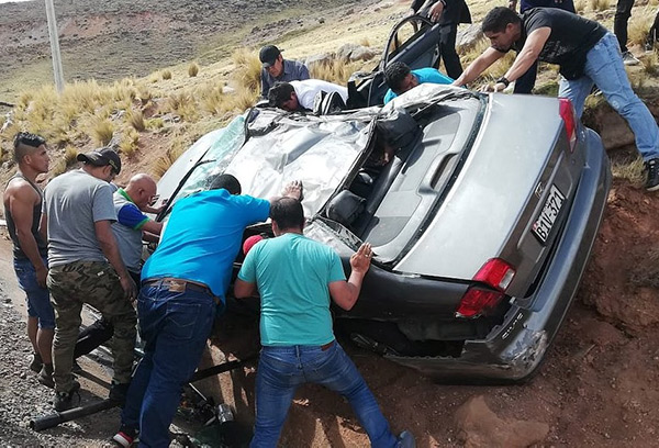 Huancavelica: adolescente fallece en accidente, sus padres y hermano quedan graves