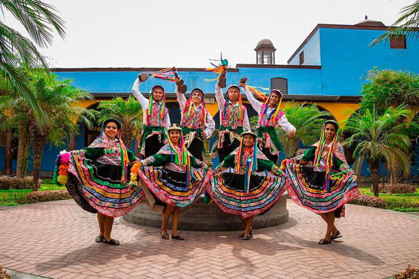 Celebran el Día del Idioma Quechua en el C. C. de San Marcos