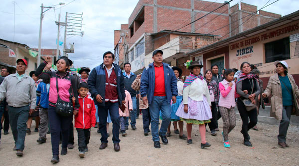 Huancavelica: expulsan a extranjeros tras asesinato de joven de 21 años