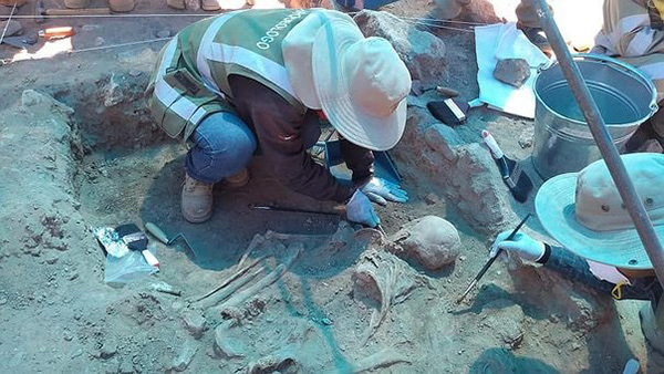 Moquegua: encuentran restos humanos enterrados en la cima del cerro Baúl