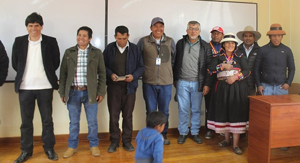 Autoridades de Challhuahuacho se reúnen para abordar diversos temas de desarrollo