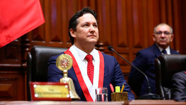 Daniel Salaverry: Perfil, antecedentes y cuestionamientos del presidente del Congreso