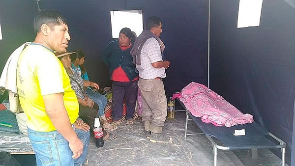 Tacna: Entierran restos de niño arrastrado por huaico en Mirave