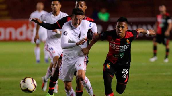 Con golazo de Alexis Arias, Melgar venció a U. de Chile por la Copa Libertadores