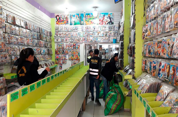 PNP Andahuaylas interviene puesto de venta de discos piratas