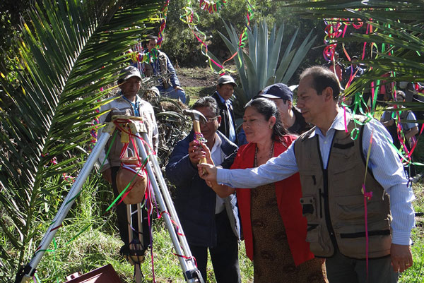 Gobernador Regional inauguró sistema de Riego por Aspersión en Moyocorral baja – Abancay.