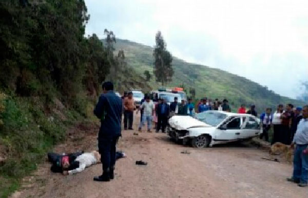 Tres fallecidos por despiste de camioneta station wagon en vÃ­a hacÃ­a San Pedro de Cachora 