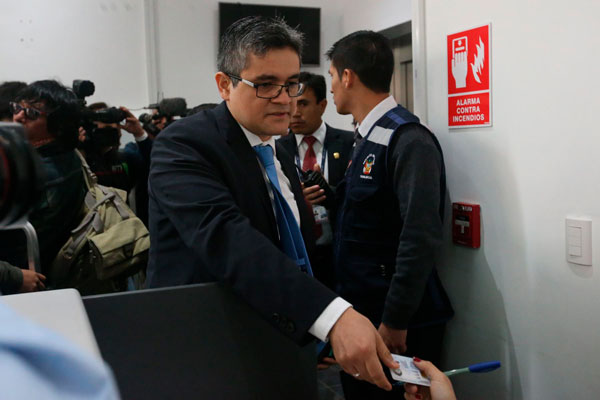 Fiscal Pérez encontró informe sobre Keiko Fujimori en oficina de asesor de Chávarry