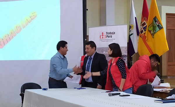 Municipalidad Provincial de Cotabambas firmó tres convenios con Programa Trabaja Perú