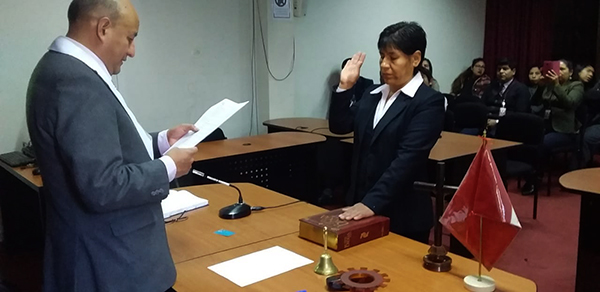 Jueza de Paz Letrado de la Provincia de Chincheros juramentó a cargo