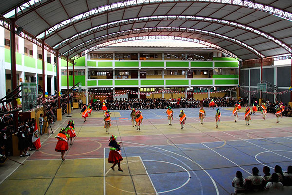 Municipio  de Abancay inaugurÃ³  techo de la losa multideportiva de la I.E. Aurora Ines Tejada.