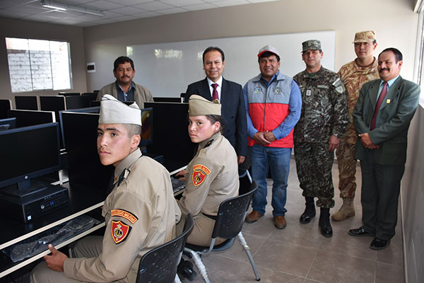 Gobernador Regional inauguró instalaciones del colegio Militar Anccohuayllo de Andahuaylas.