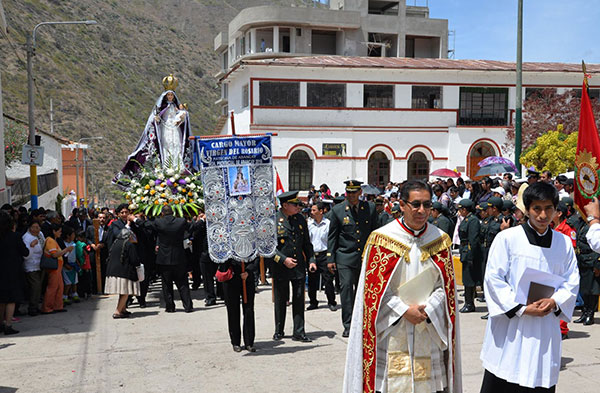 Abancay: CatÃ³licos celebraron el dÃ­a de la Virgen de Rosario.