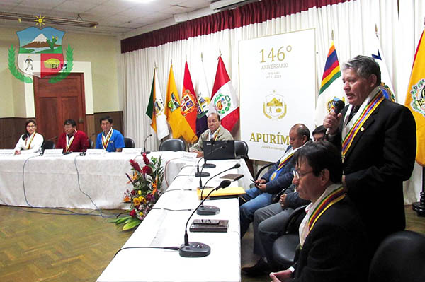 Juramentó nuevo consejero regional de Chincheros en Apurímac.