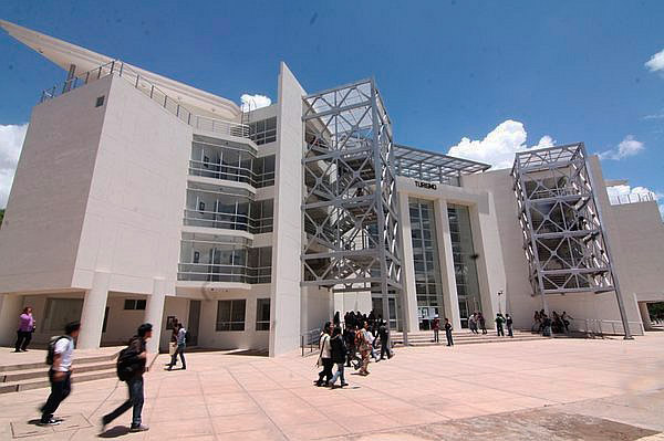 Rector de la Unsaac denuncia mafias que venden ingreso a universidad cusqueÃ±a