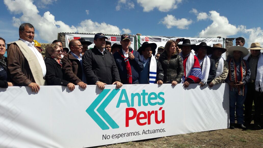 Lanzan en Cusco proyecto “Mi Abrigo” para proteger a familias rurales de las heladas.