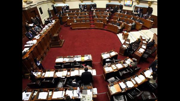 Entregan credenciales a congresistas electos