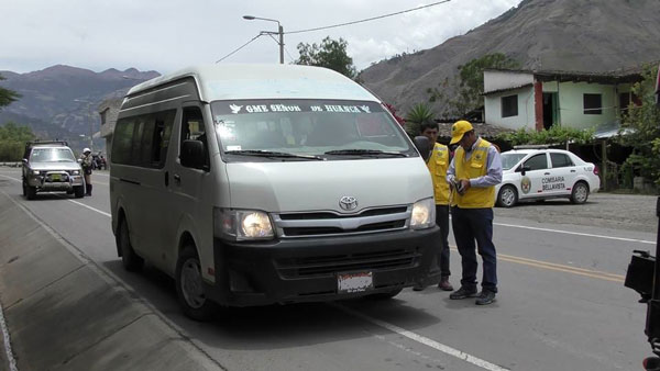 Municipio Y la Policía realizaron operativo de vehículos de transporte urbano e Inter-Urbano