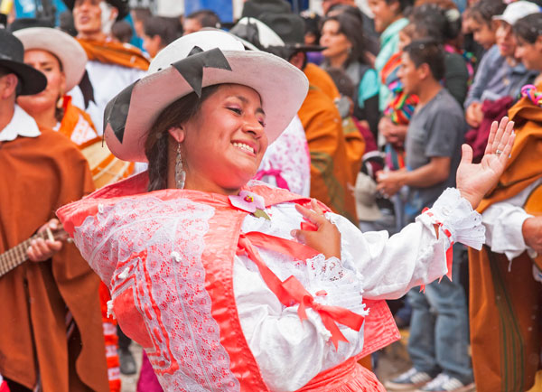 Cusco se prepara para recibir al carnaval mÃ¡s alegre del PerÃº.