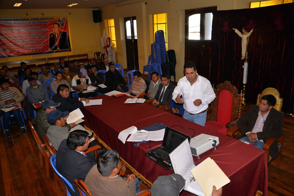 Municipalidad de Andahuaylas presentÃ³ avances documentarios para solucionar conflicto limÃ­trofe entre Pampachiri y Aymares.