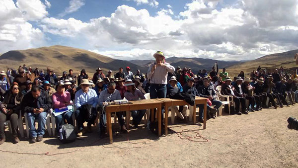 Las Bambas: Comuneros piden el pago de indemnizaciÃ³n para deudos de Cereceda.