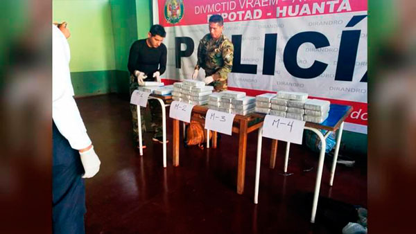 Ayacucho: PNP incauta costales llenos de cocaína tras enfrentarse a narcos