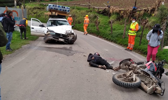 Joven fallece tras choque de motocicleta con camioneta en Tambobamba