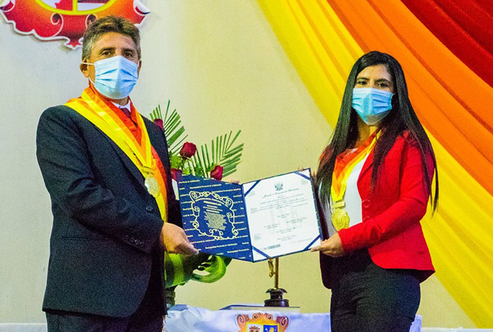 Médico Adler Malpartida juró como alcalde encargado de Andahuaylas