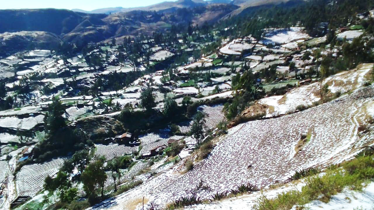 Granizada azoto sembrÃ­os de en Huancaray Chicmo de Chicmo y Uranmarca.