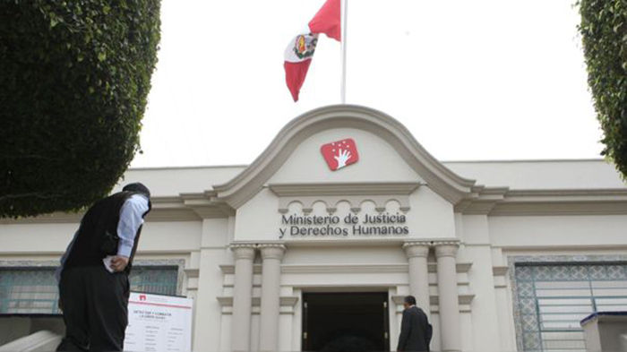 Ministerio de Justicia inicia acciones de fiscalizaciÃ³n tras registros falsos de fallecimiento en el Reniec