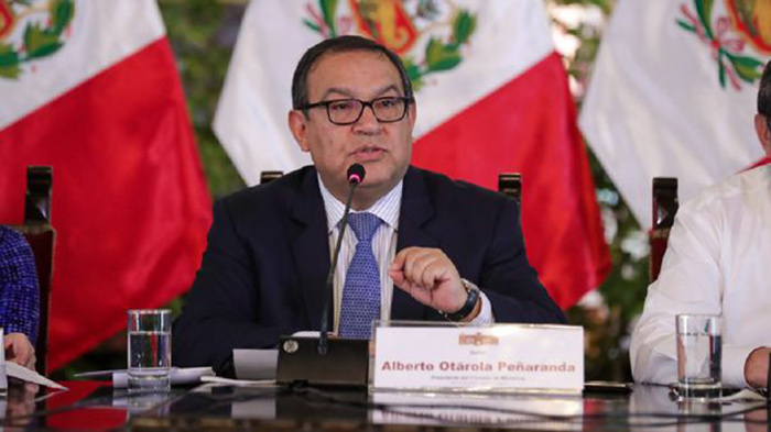 Alberto Otárola aseguró que la presidenta Dina Boluarte “no va a renunciar”