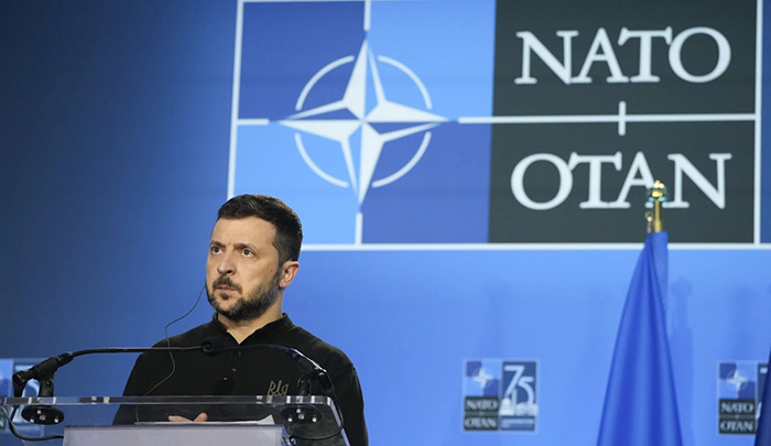 Zelenskyy dice que, para ganar la guerra, EEUU debe eliminar límites para atacar objetivos en Rusia