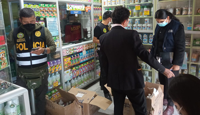 PolicÃ­a interviene local de productos naturales sin registro sanitario 