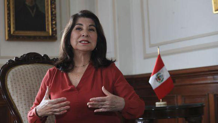 Comisión de Ética aprueba abrir investigación contra Martha Chávez por “expresiones racistas”