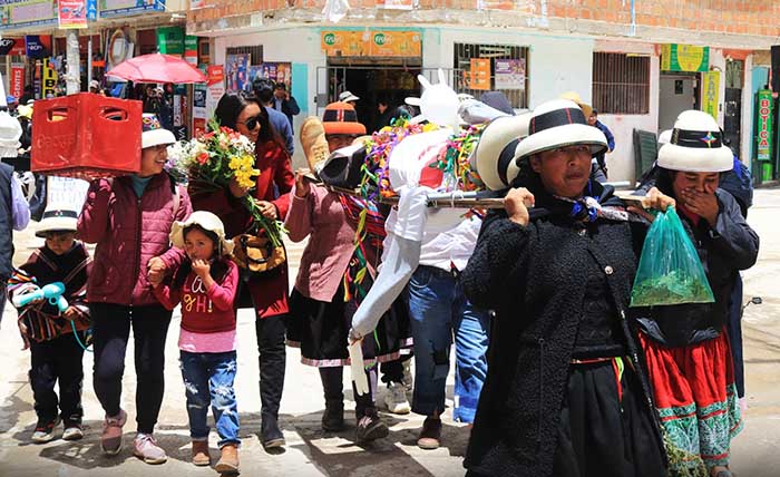 Con participación masiva de población se inició Pukllay 2024 en Challhuahuacho
