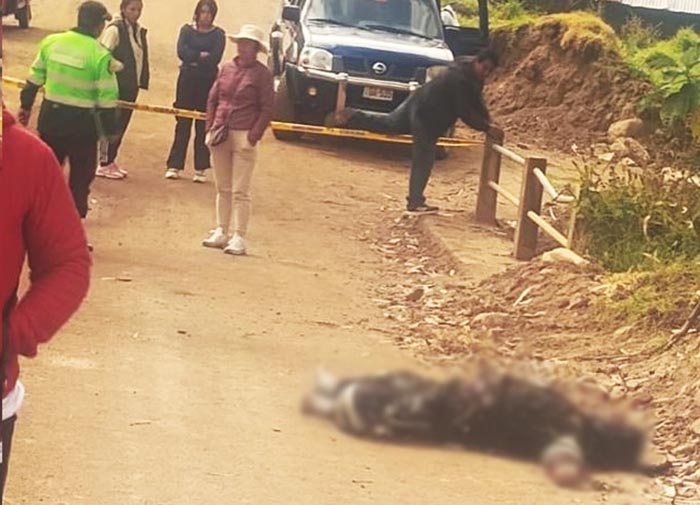 Hallan cuerpo calcinado de hombre en vía que conduce a localidad de Ocobamba