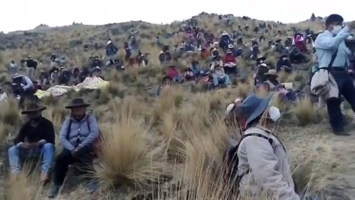 Comuneros exigen la presencia del premier para solucionar conflicto en el corredor minero