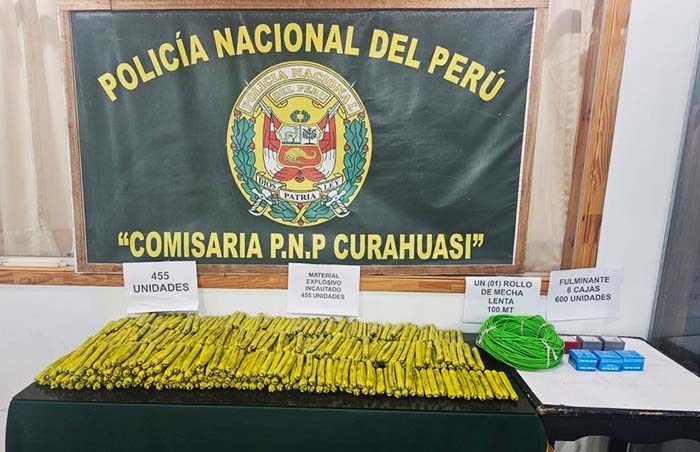 Policía incauta explosivos durante intervención a cabaña rústica en centro poblado Ccollpa, en Curahuasi 