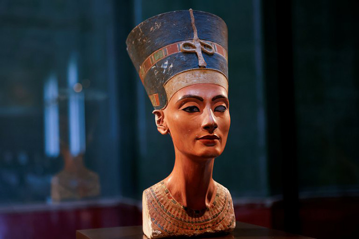 “El descubrimiento del siglo”: hallaron en Egipto vestigios de lo que pudo ser la tumba de la reina Nefertiti