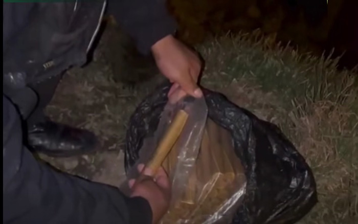 Desconocidos abandonan bolsa con 78 cartuchos de dinamita, en Tapaya 
