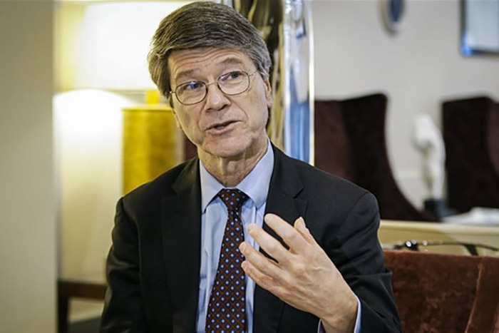 Jeffrey Sachs: “Atentados de Kiev contra aeródromos rusos fueron apoyados por el MI6 y la CIA”