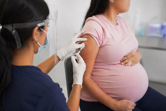 Arequipa: inician vacunación a gestantes contra el temido Virus Sincicial