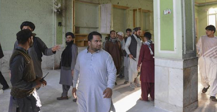 Afganistán: Estado Islámico reivindica el atentado en mezquita que dejó al menos 40 muertos