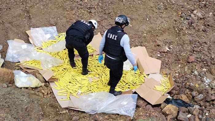 Sucamec y la PNP destruyen 3,994 kilos de explosivos incautados a la minería ilegal en Abancay y Andahuaylas