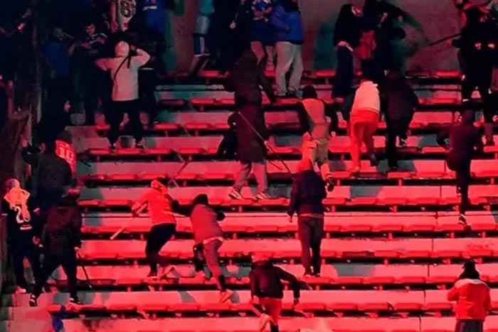 Más de 15 heridos deja violencia de hinchas chilenos y argentinos en Copa Sudamericana