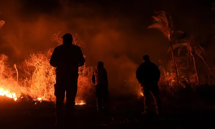 El humo de los incendios en Bolivia y Brasil afecta gravemente la calidad del aire en varias zonas de Sudamérica