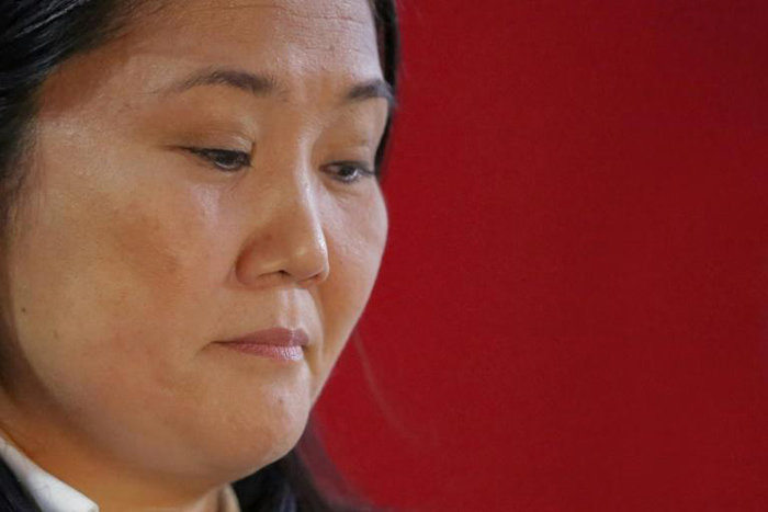 Keiko Fujimori, entre el sillón presidencial y el banquillo de acusada