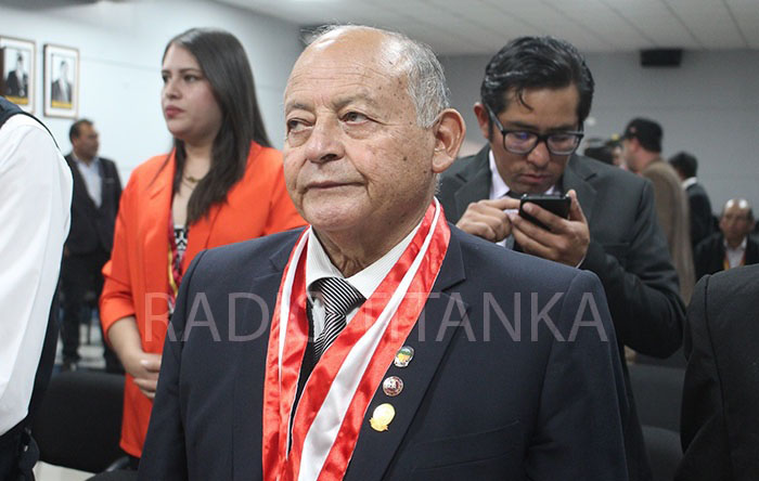 UNAMBA: Leoncio Carnero presenta denuncia penal contra asamblea universitaria por abuso de autoridad