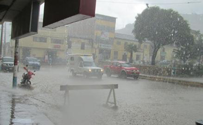 24 distritos en cinco provincias en estado de emergencia por intensas lluvias 
